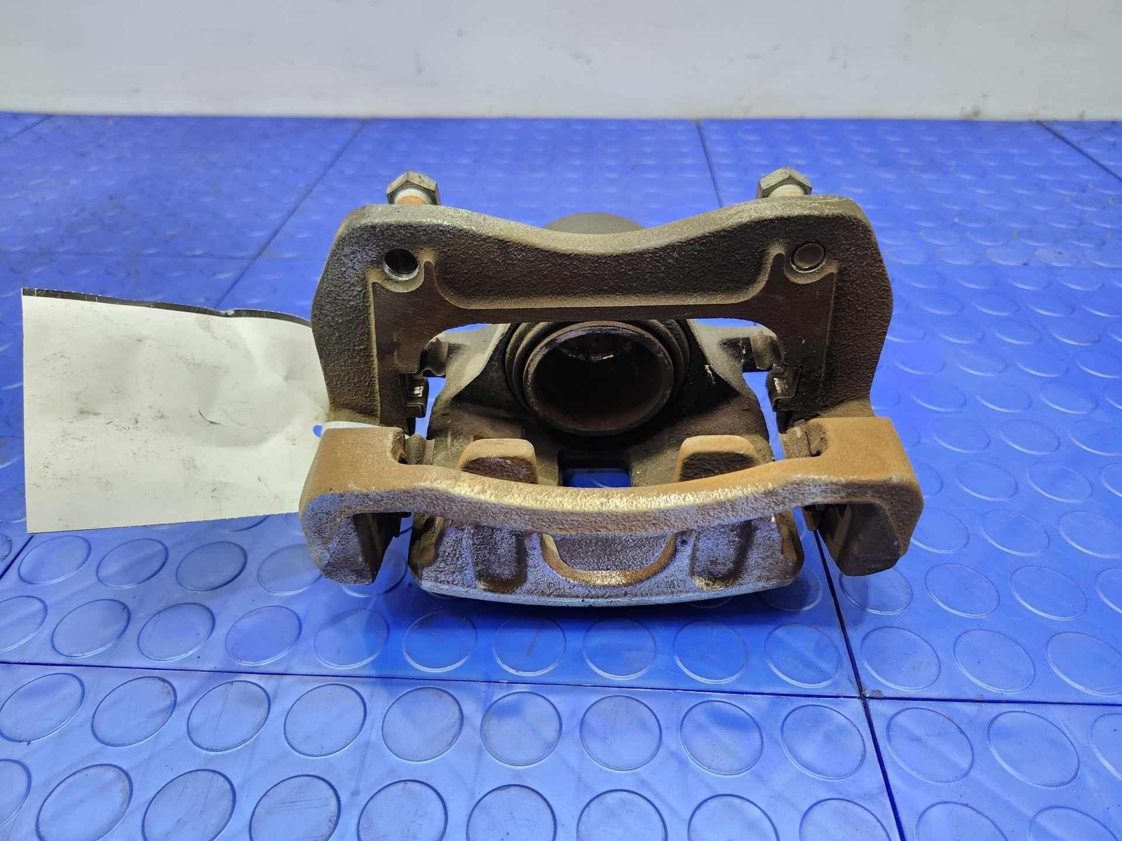 16-18 Hyundai Tucson Front Brake Caliper Assembly Left Driver Side OEM