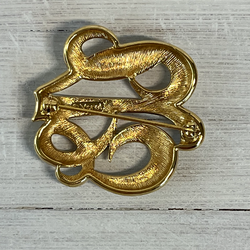 Vintage Shiny Gold Tone Scroll Work Abstract Ribbon - Monet Brooch - Picture 3 of 6