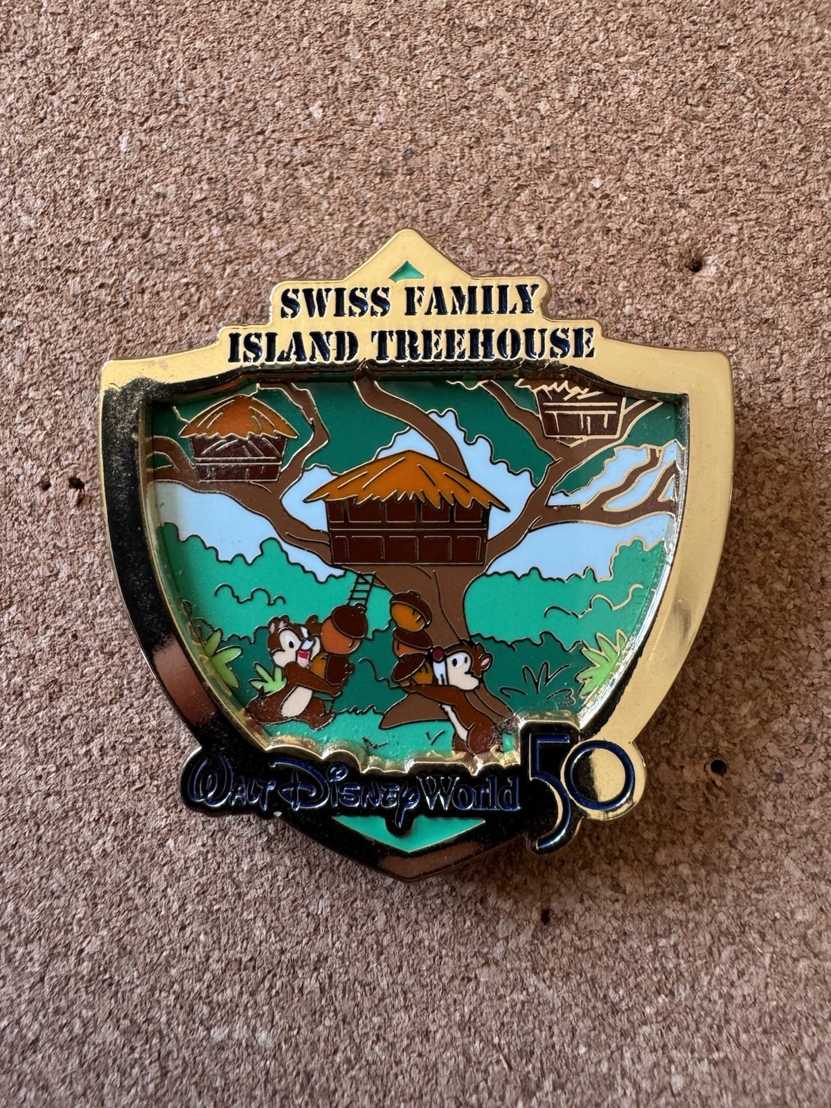 DISNEY WDW 50TH ANNIVERSARY SWISS FAMILY TREEHOUSE CHIP N DALE CREST PIN-LE 2000