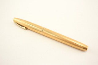 Vintage Sheaffer Imperial Fountain Pen Writing 14ct Gold Nib Gold Plate Casing