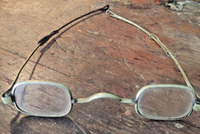 Antique Eyeglasses early 1800s Brass Temple Slides