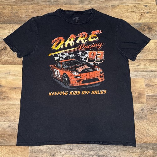 DARE Racing 83 Graphic Print T-Shirt Black DARE Slogan Men's L