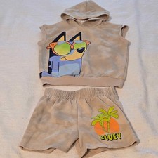 Bluey 2-Piece Outfit 2T Sleeveless Hoodie W Elastic Shorts 52.516 