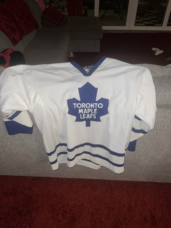 Vintage USA NHL Toronto Maple Leafs Ice Hockey Shirt Jersey CCM Size XL