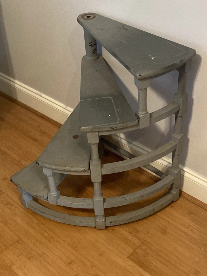 Estuche espiral de madera vintage para biblioteca, escaleras de libro modernas de mediados de siglo hechas en Italia Foto 2 de 4