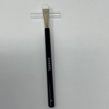Chanel NEW Shadow Liner Flat Makeup Brush Flat Precision Full Size 5 NEW