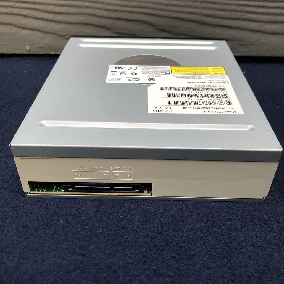 Lightscribe DVD/CD Rewritable Drive DH-16A6L - Image 4 of 4