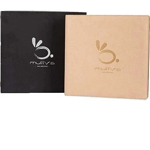 黑色中性婴儿书籍及相册