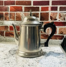 Stieff Pewter Coffee Tea Pot Hinged Lid P32-16