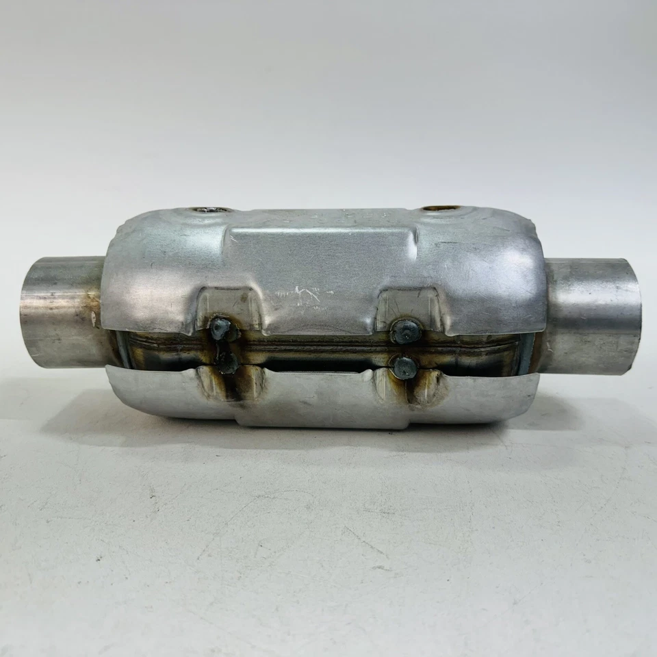 Walker CalCat CARB 83205 Universal Catalytic Converter 2.25" Inlet  2.25" Outlet - Image 2 of 4