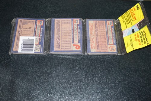 1984 Topps Baseball Rack Pack with ROD CAREW ROLLIE FINGERS - Photo 2/2