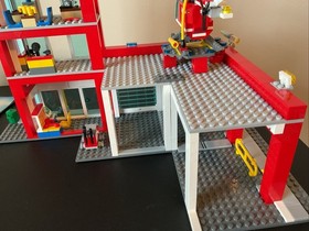 Lego City 60004 Fire Station - All Minifigs, Complete Set