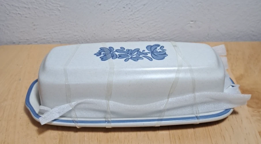 NEW Vintage Pfaltzgraff Folk Art Butter Dish with Lid
Opens in a new window or tab