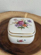 Vintage Japanese Colibri Sankyo Floral Porcelain Hinged Trinket Music Box 