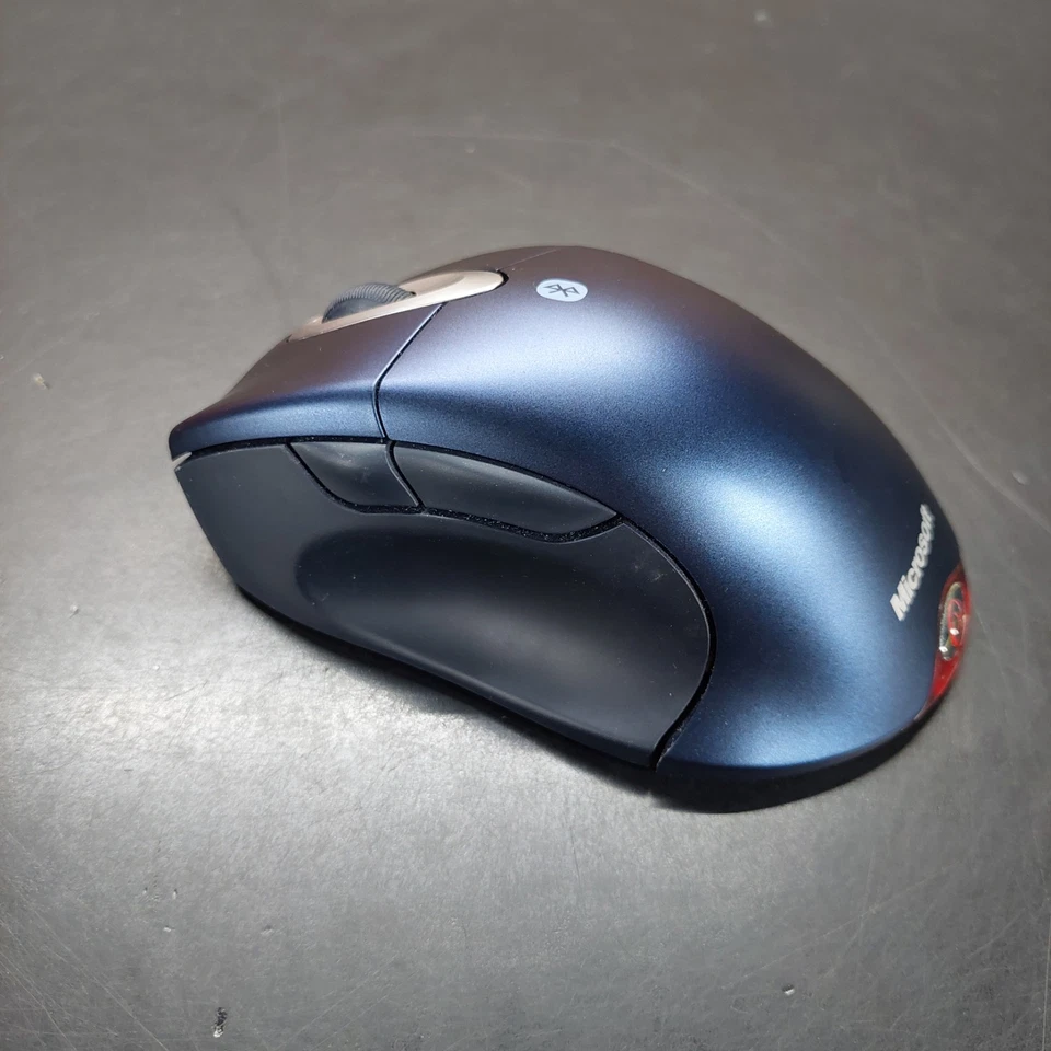 Microsoft Wireless Intellimouse Explorer for Bluetooth P/N X08 - Image 2 of 3