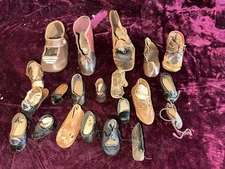 Antique Lot Of Single Shoes For Pattern Or Parts For Antique Bisque Dolls #10056