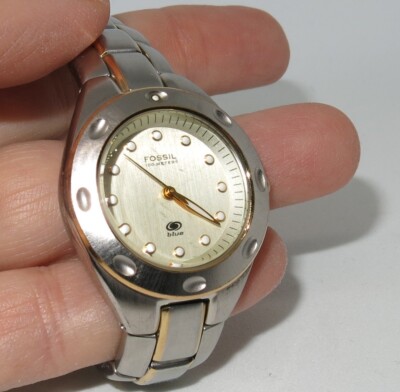 Women Fossil Blue 100m Water Resistant Analog 31mm Round  display picture 1