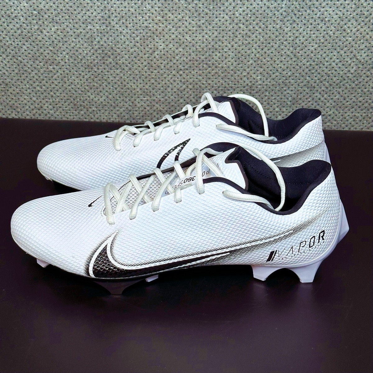 Nike Vapor Edge Speed 360 Football Cleats Men's Sz 14.5