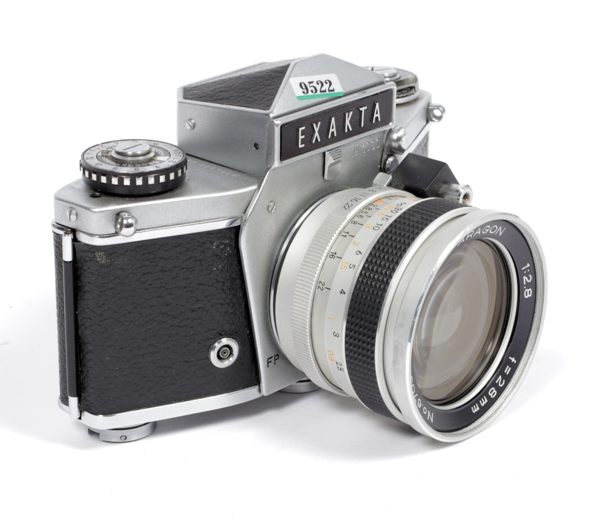 EXAKTA VX1000 フィルムカメラ　一眼レフ Exakta VX1000 35mm film camera with 28mm F2.8 Aragon lens