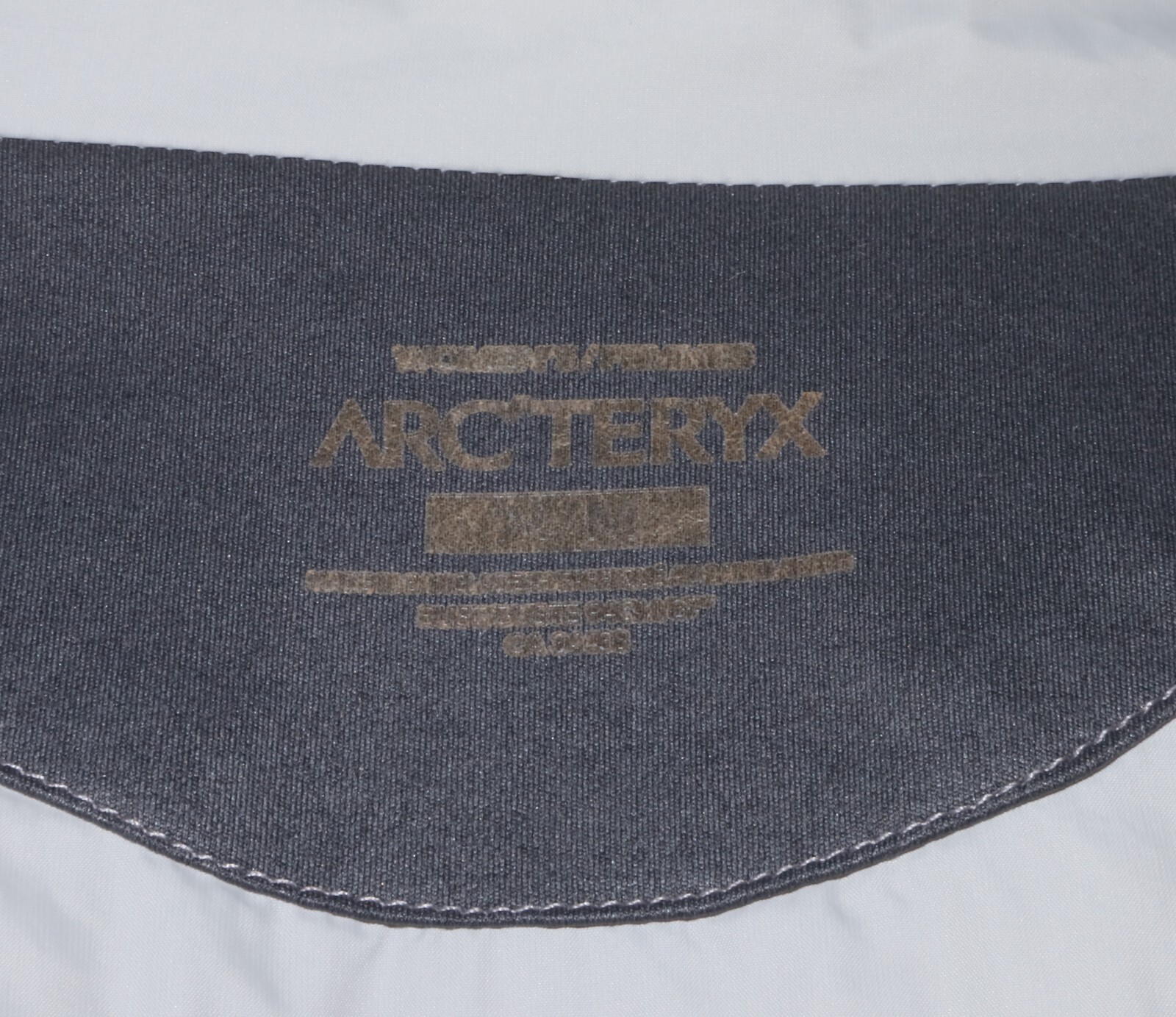 ARC'TERYX Giacca Ceva isolata Coreloft da donna bianca gelo leggera taglia M