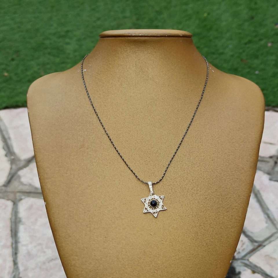 Colar Vintage Masculino Estrela de David Filigrana Ônix Preto Corrente de Prata Escura 925 - Imagem 2 de 4