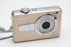 SANYO Digital Cameras 10-11.9 MP Maximum Resolution