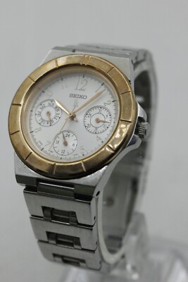 Vintage 1981 Seiko Lukia 5Y89-0B30 Women’s Watch - Very Good Condition Seiko 5y89 0b30 lk - Gem main image 3