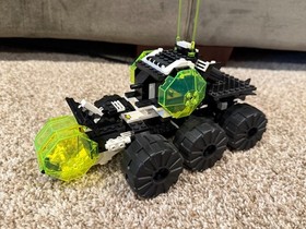 LEGO 6933 Blacktron  Spectral Starguider Complete with Instructions