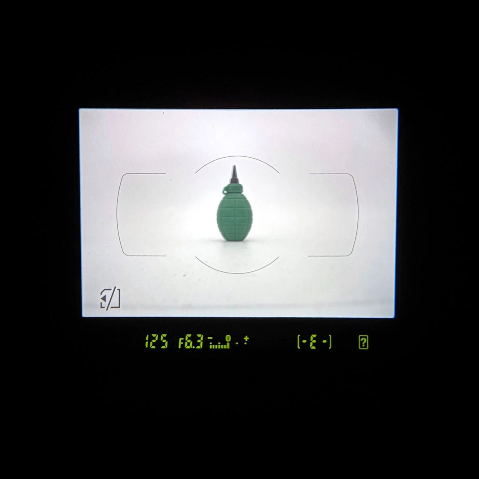 Nikon D5300 Camera + AF-S 18-140mm G VR Lens from Japan [Near Mint: SC685] - Image 3 of 4