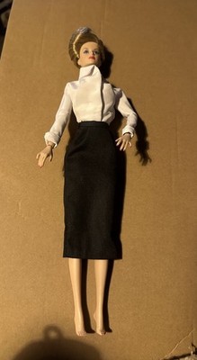 FUNNY FACE MAGGIE PRESCOTT QUALITY WOMAN GIFT SET FASHION ROYALTY Missing Outfit