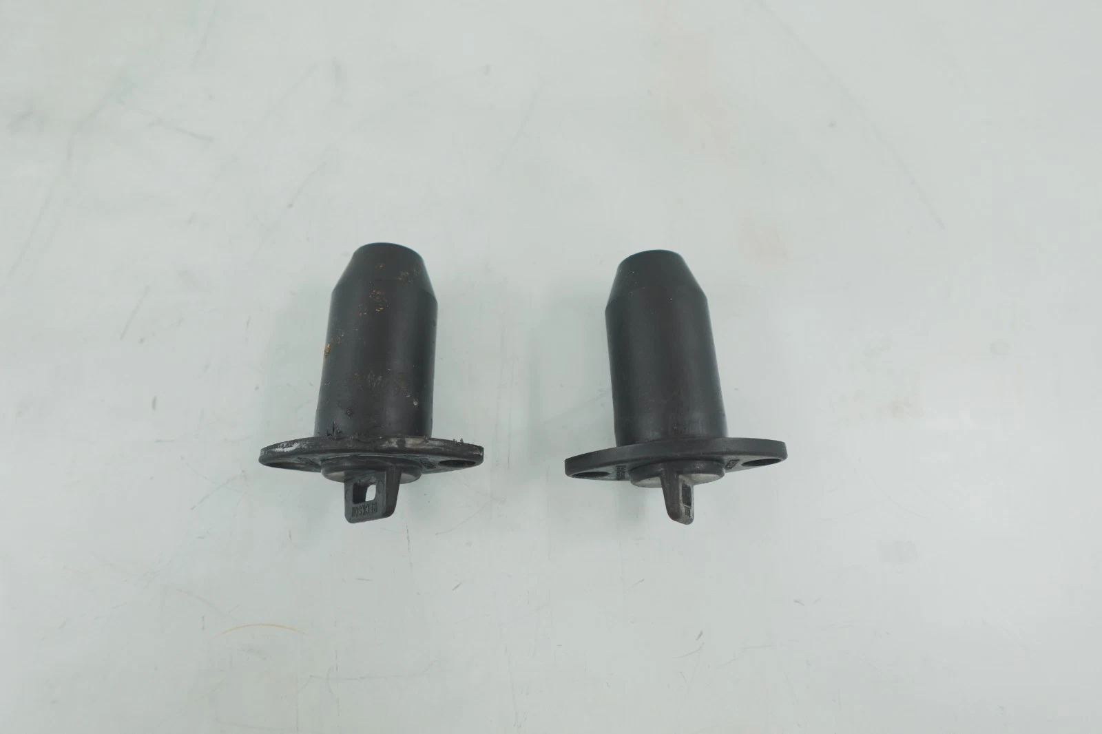 2001-2004 Sea-Doo OEM Rear Body Drain Plug Ass'y Set 292000685 GTX GTI RX XP