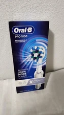 Oral-B Pro 1000 Rechargeable Electric Toothbrush NEW