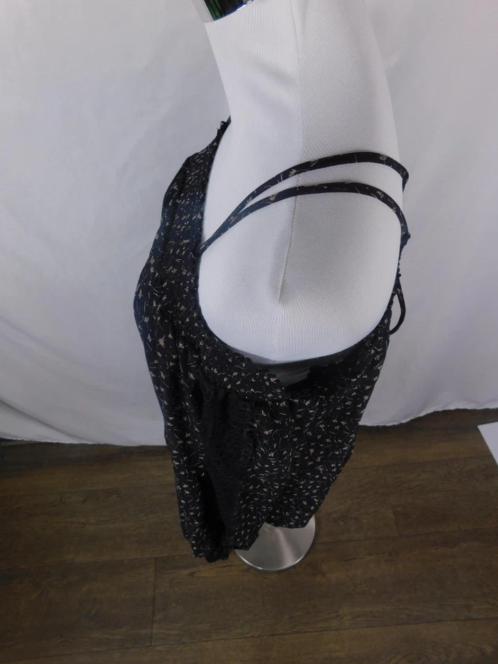 Cami Jessica Simpson XL estampa preta com tiras nas costas - Imagem 4 de 4