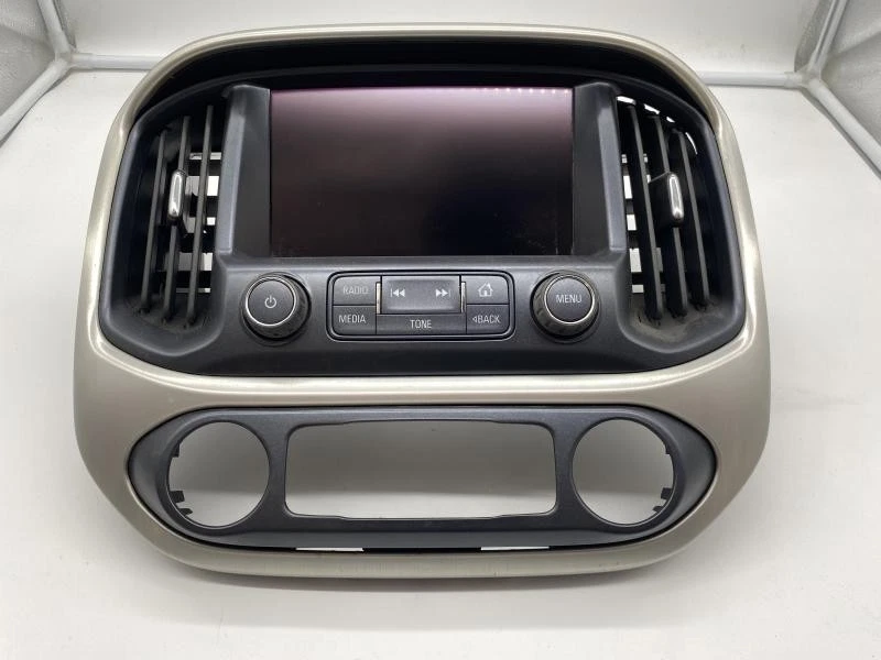 Radio de audio Chevy Colorado 2015-2022 con panel de control de pantalla ID 84646780 Foto 4 de 4