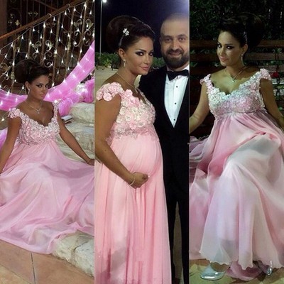 prom dress for pregnant girl