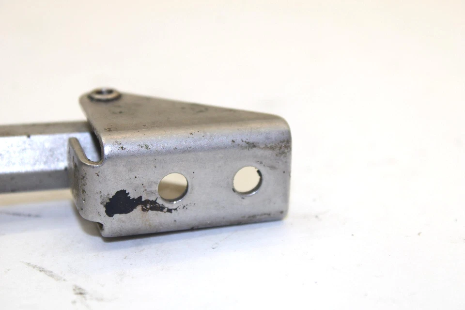 Yamaha Waverunner 500 1989 OEM gancho de bloqueo de escotilla EU0-62843-01-00 JY4 Foto 3 de 4