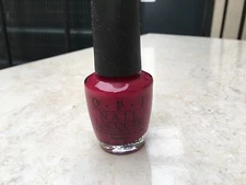 OPI MANICURIST OF SEVILLE (NL E49)