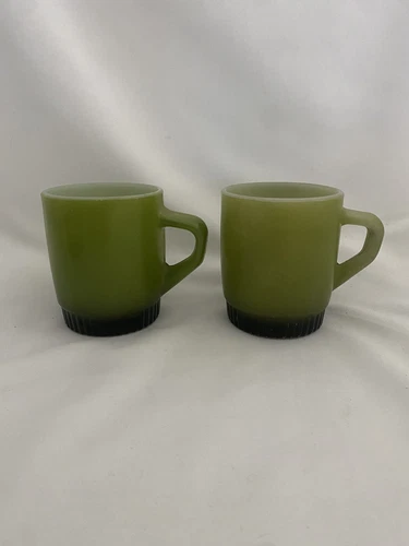 2 Anchor Hocking FIRE KING VINTAGE MILK GLASS COFFEE MUGS AVOCADO GREEN TO BLACK