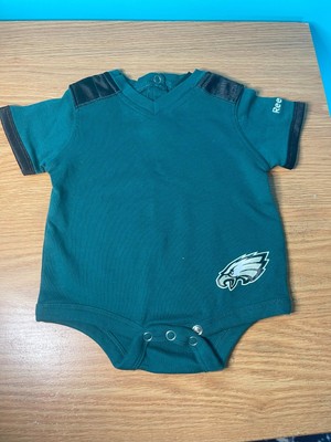 NFL Team Apparel Philadelphia Eagles Baby bodysuit Size 6-9 month 