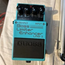 BOSS LMB-3 Bass Limiter Enhancer Guitar Effects Pedal Blue 1/4 inch jack Gear