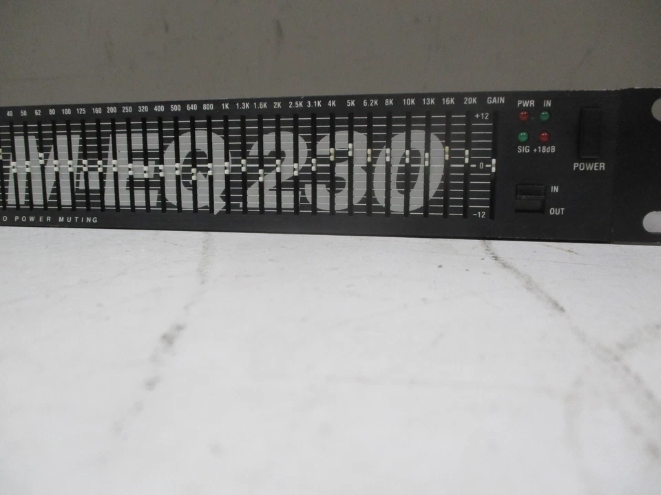 Alesis M-EQ 230 Dual 1/3 Octave Equalizer with NO Power Adapter. PARTS ONLY - Image 4 of 4