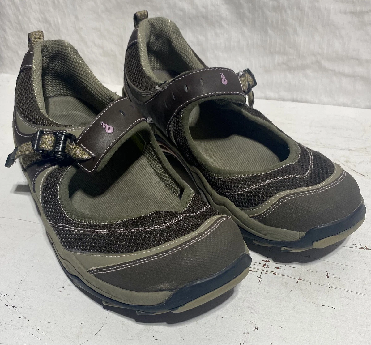 Ahnu mary shop jane shoes