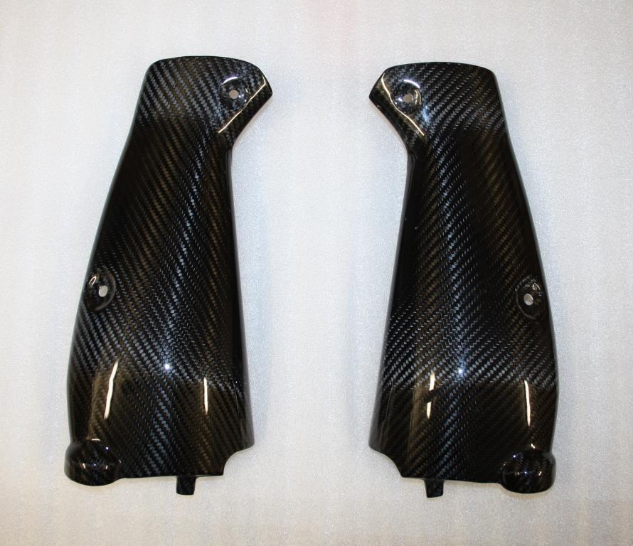 Caches ram air Yamaha R1 carbone brillant pour vos sorties sur circuit