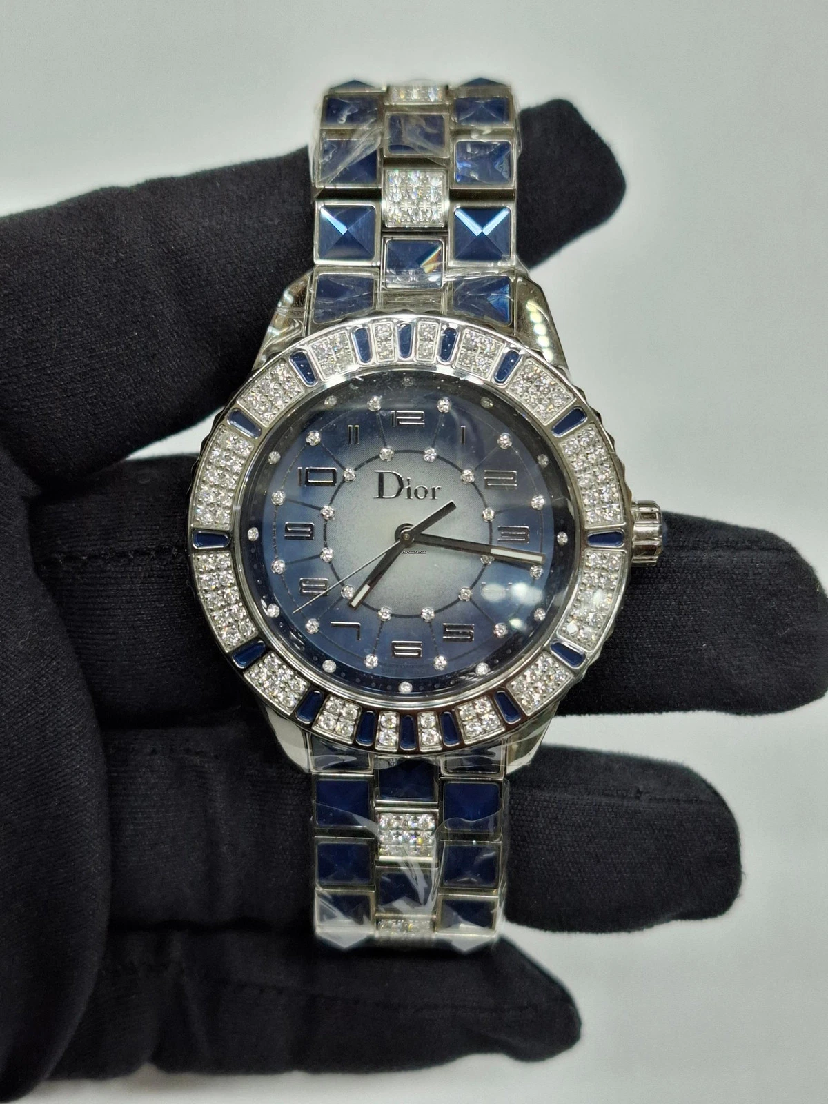 Dior Christal CD11211 Blue Steel Watch. Preowned. B16352