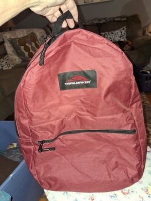Trail maker Classic 17 Inch Backpack with Adjustable Padded Shoulder Straps RED