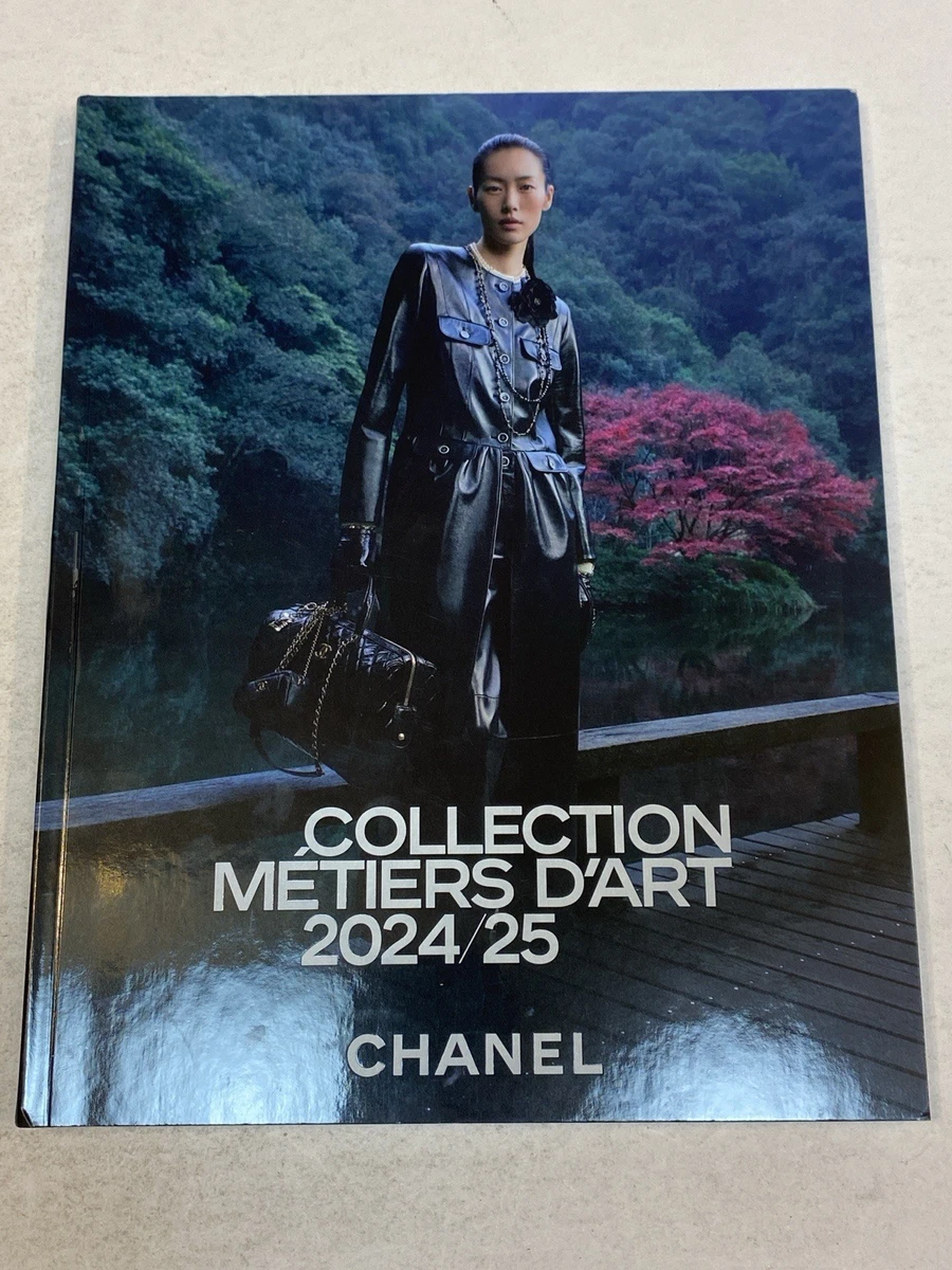 CHANEL カタログ２冊 シャネル カタログ 2冊 ヴィンテージ - メルカリ
