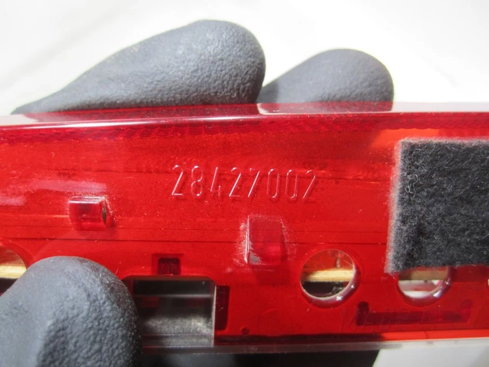 Tercera luz de freno central Audi A4 S4 B6 8E 8H 2001 28427002 MRS28187 Foto 4 de 4