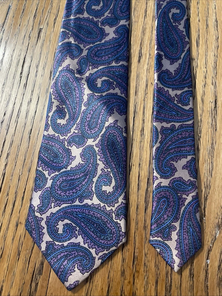 Corbata de cachemira de seda brillante Carson Pirie Scott usada en excelente estado hecha en Italia Foto 4 de 4