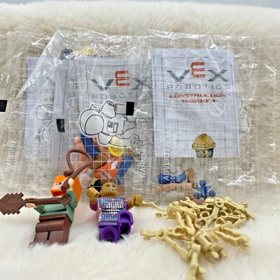 Lego, VEX, Bloc mini figures 3 New assorted star wars pieces