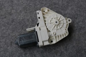 Original VW Audi A6 A7 A8 Q3 Fensterhebermotor 8K0959802B Beifahrerseite rechts